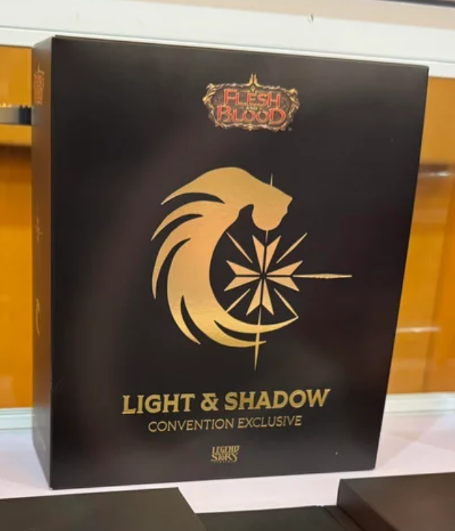 Light & Shadow Convention Exclusive Box – Fluke & Box